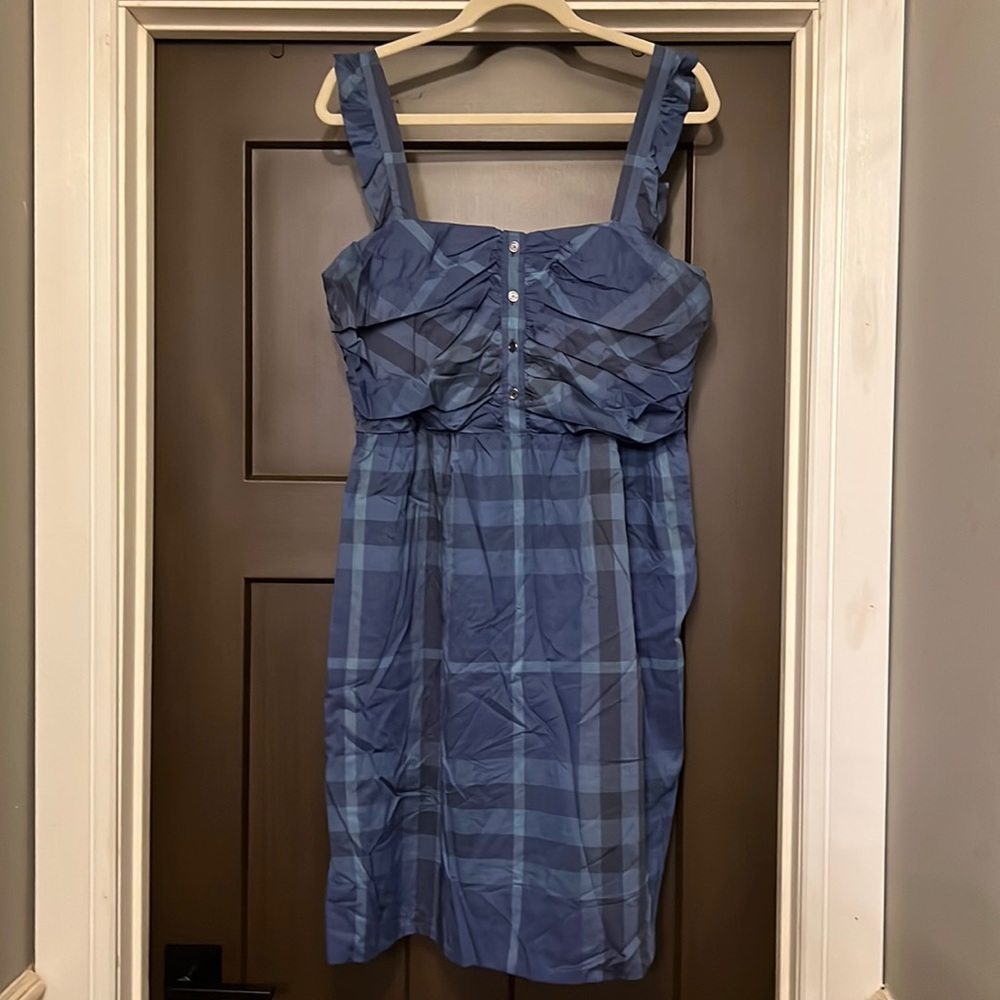 Beautiful Burberry dress!